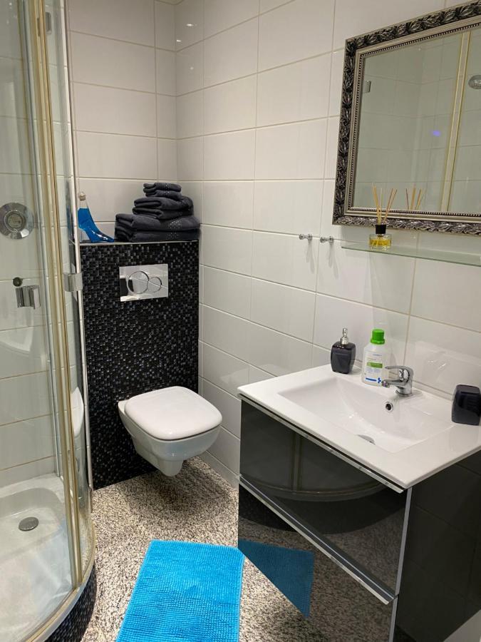 City Luxus Appartement Naehe Koeln Messe - Lanxess Arena Kültér fotó